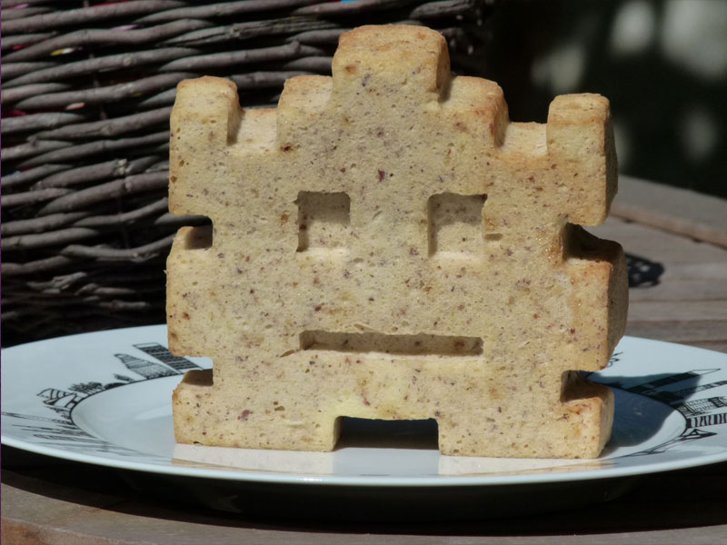 financier space invader sur assiettes et cie