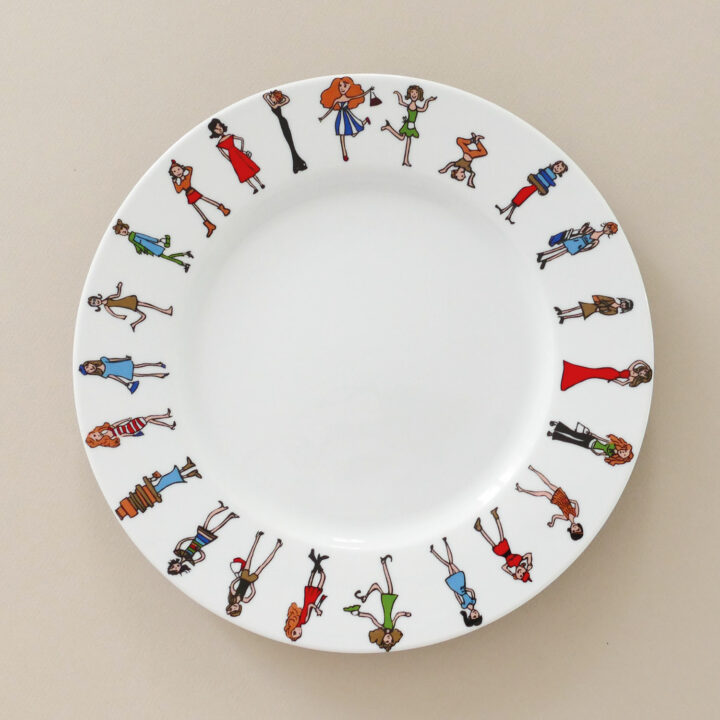 assiette I Love Shopping par assiettes et compagnie , une série d'assiettes et de plats dessinées par béatrice lassus pene avec de la porcelaine Revol, made in france